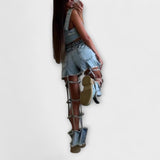 Gaia™ ｜ Štýlový svetlomodrý denimový crop top s detailmi na ramienkach a roztrhnutými šortkami