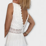 Aurélie ™ ｜Elegantné šaty s V výstrihom a čipkou